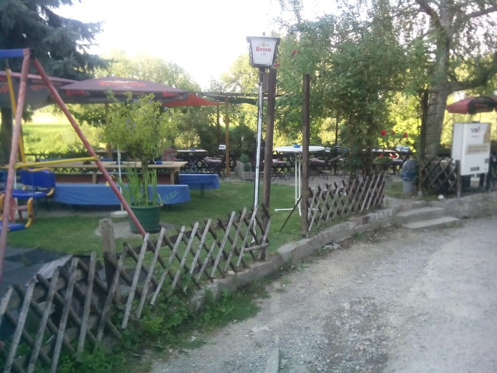 Pension Gasthaus Zum Pegel Naumburg  Esterno foto