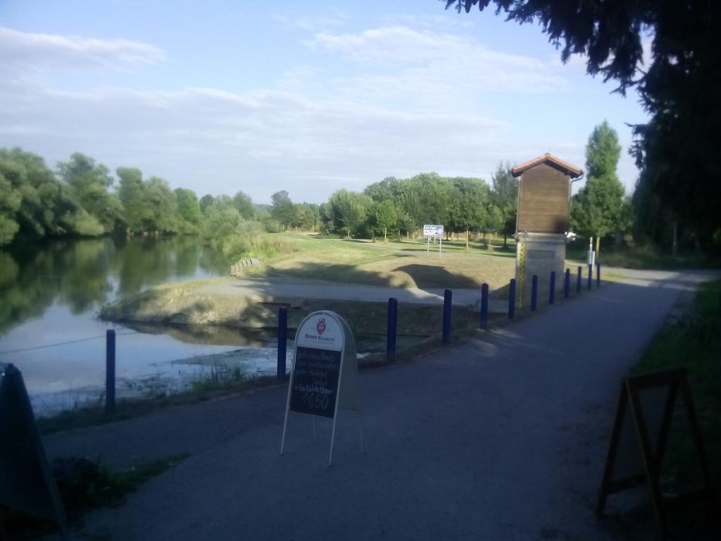 Pension Gasthaus Zum Pegel Naumburg  Esterno foto